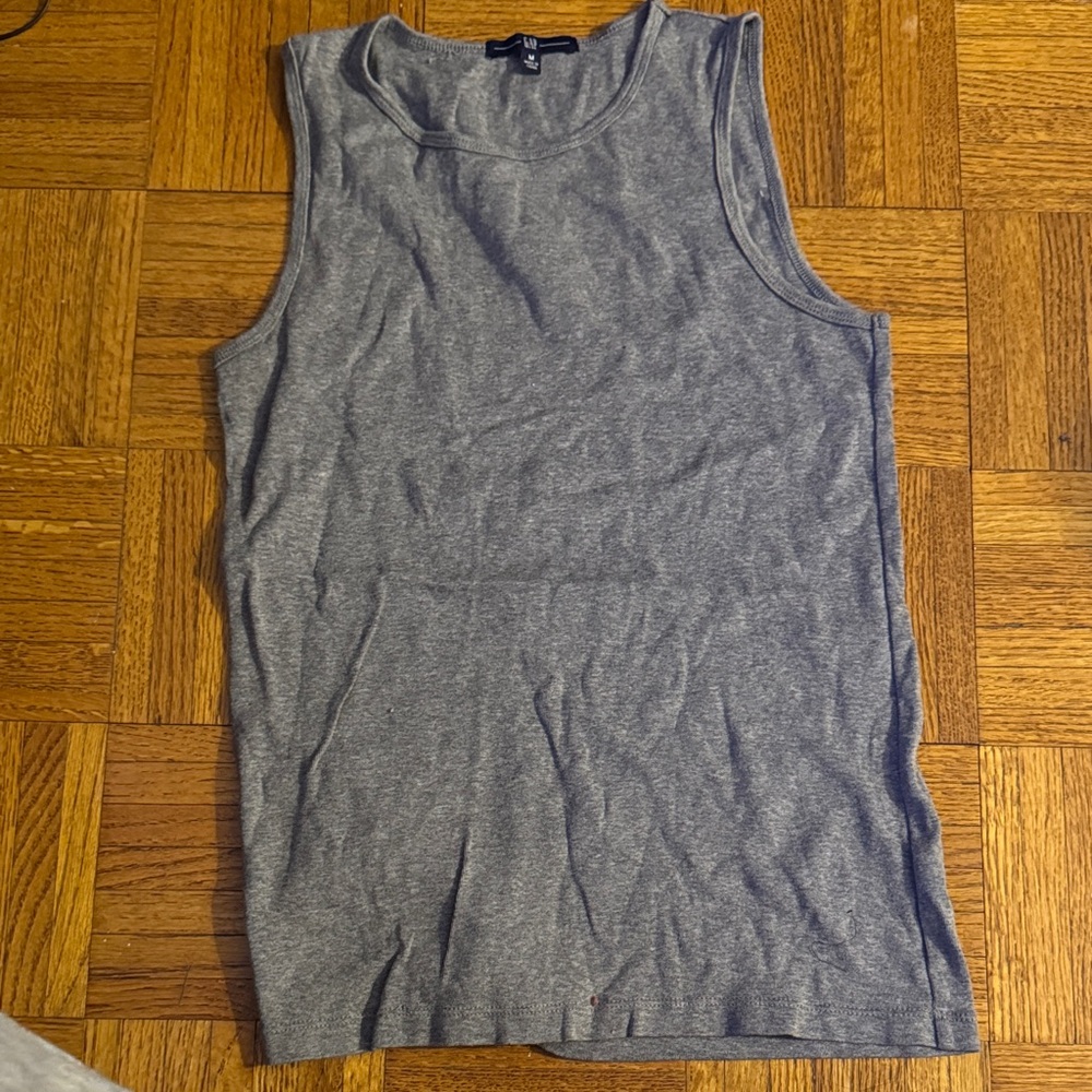 Gap gray cotton muscle tee